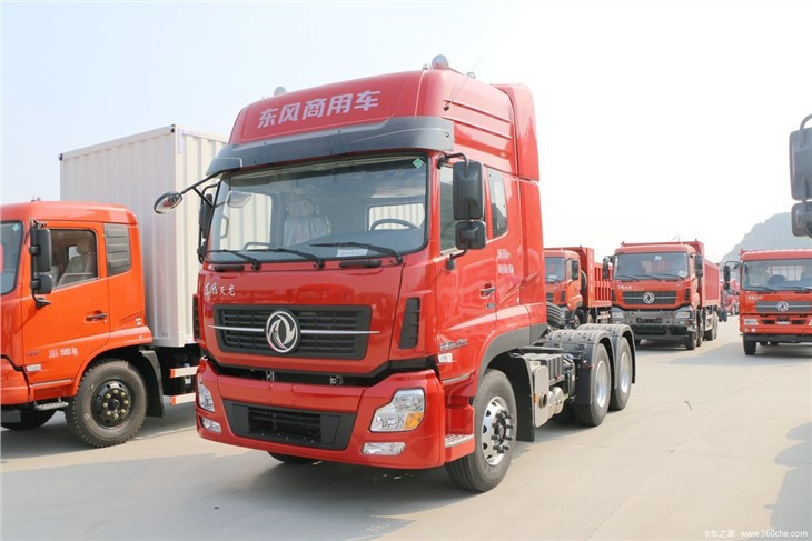 Prenovljena prikolica s traktorsko glavo Dongfeng Tianlong 6x4 10 Wheels za prevoz