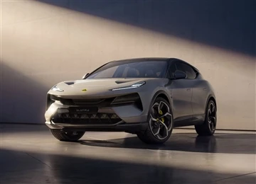 Lotus se odziva na prilagoditev barve zadnjih zračnikov ELETRE