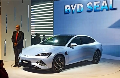 Čezmorske tovarne ena za drugo: Aiways, SAIC, BYD objavljajo načrte
