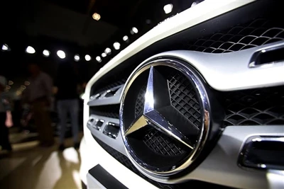 Ugotovljena napaka ESP: pekinški Mercedes-Benz odpoklical nekaj vozil razreda...