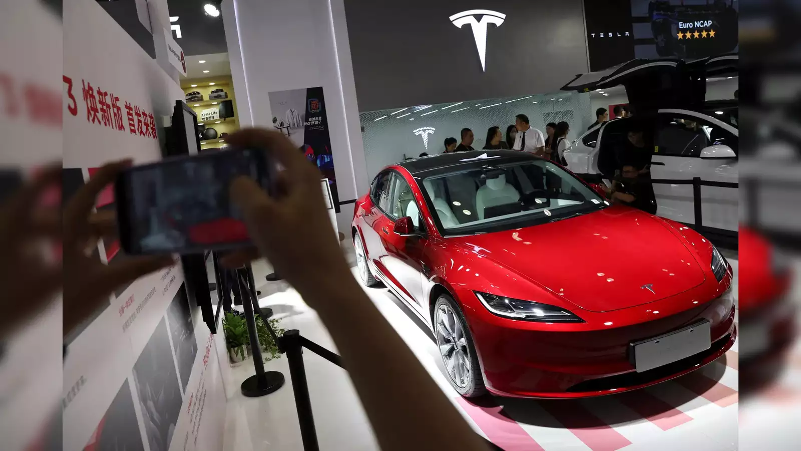 EU dodatno znižuje tarife za Tesla in električna vozila kitajske proizvodnje
